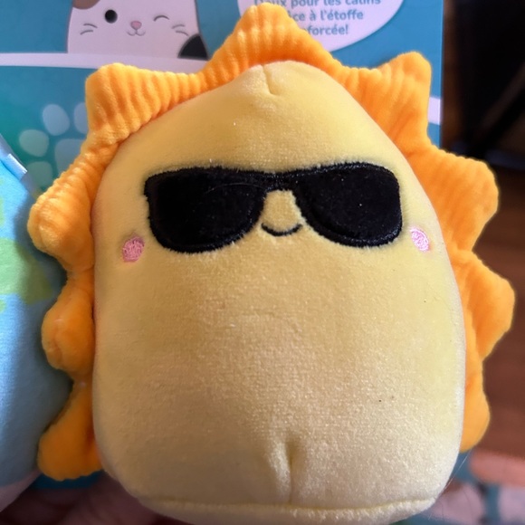 HOST PIC!!!!BNWT SQUISHMALLOWS SQUEAKY DOG TOYS ROMAN AND CRUZ - Picture 4 of 5